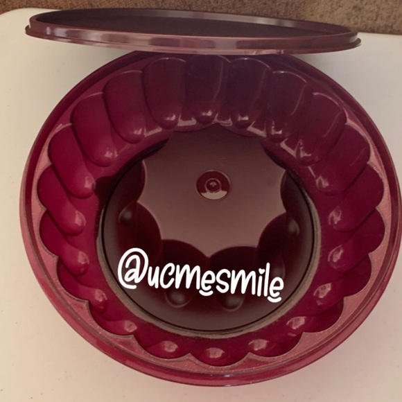 Tupperware Jello Jel-Ring Mold in Merlot with Glitter - Picture 3 of 6